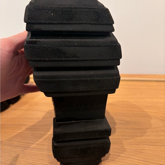 Ganni Mid Chelsea Boot with yellow stitching - Picture 3 of 10